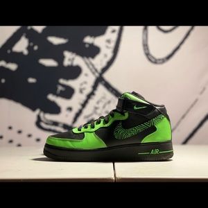 Custom Nike Airforce 1 Mids Black